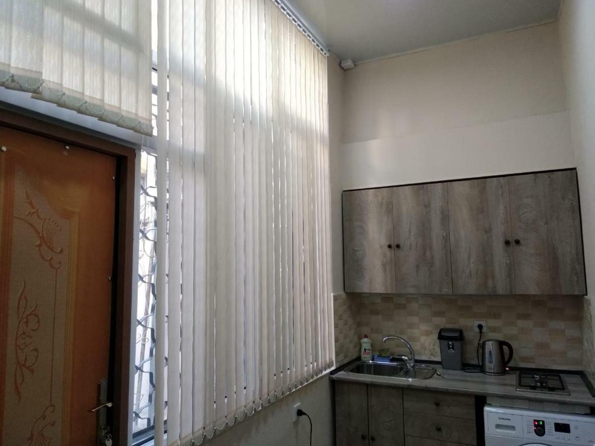Apartment On The Delara Aliyeva Street Baku Kültér fotó